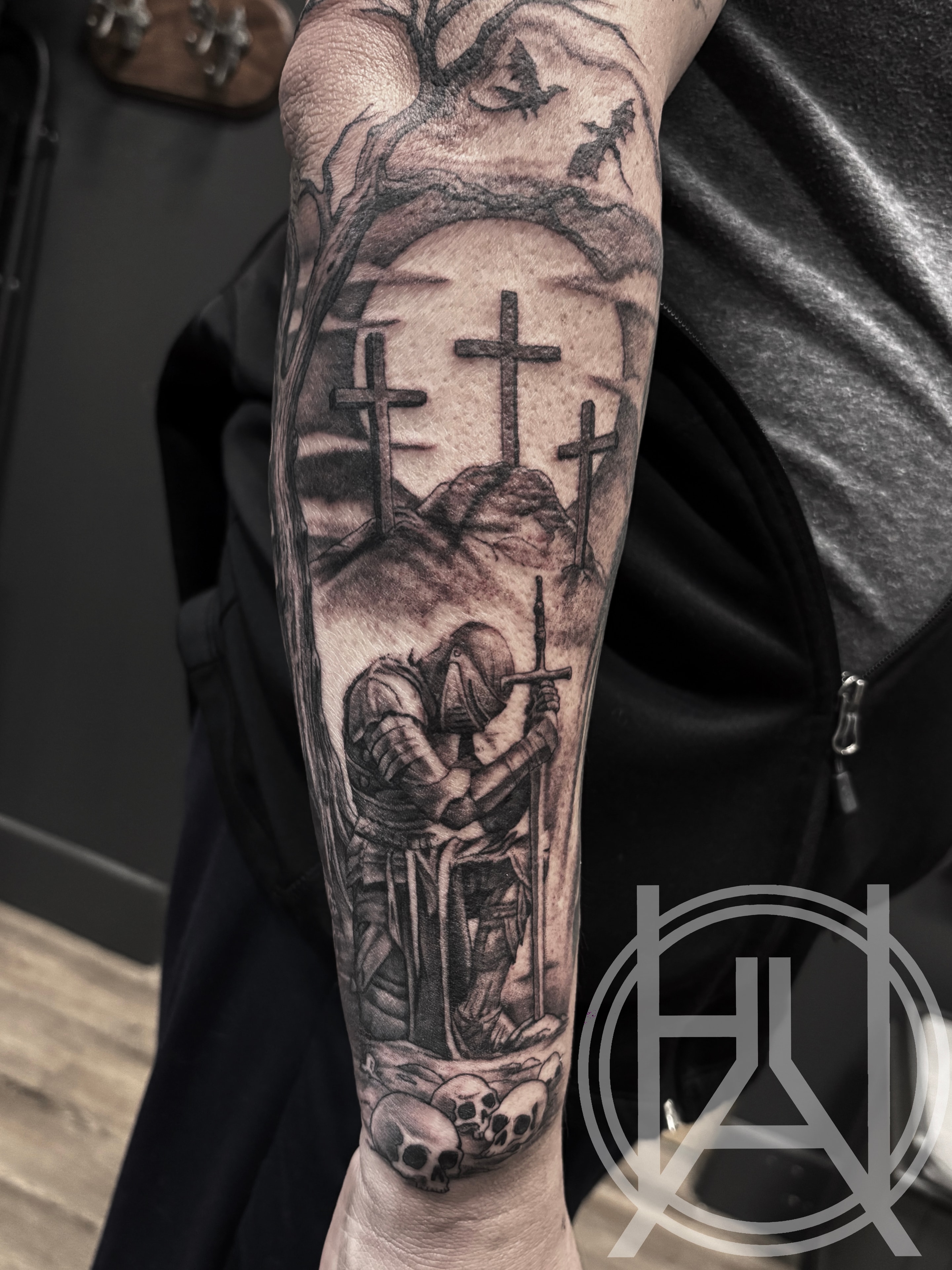 Knight Forearm