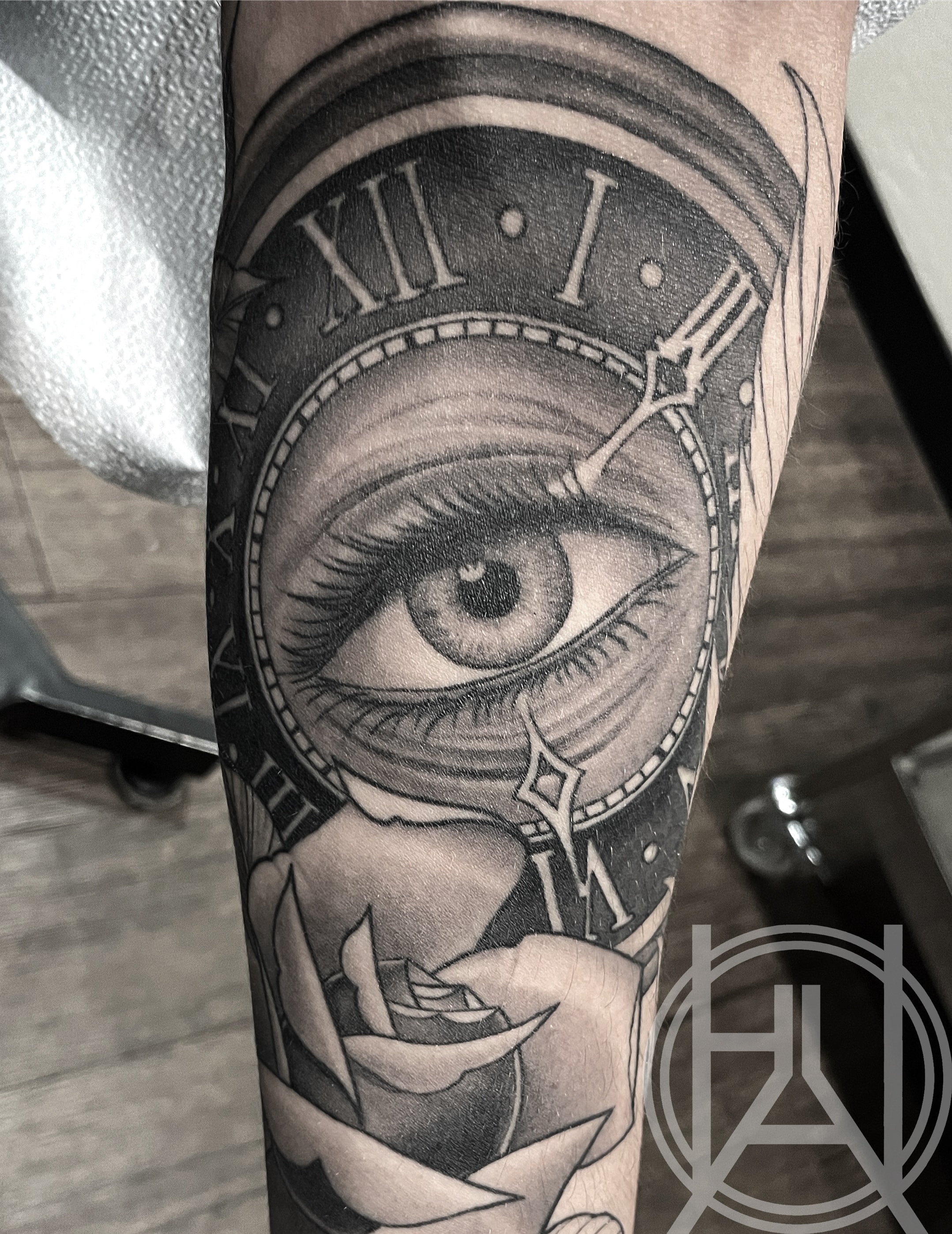 Clock & Eye
